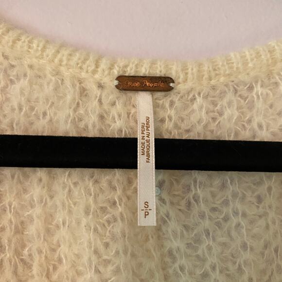 Free People Women Small Moonbeam Cream Alpaca Lighweight V-neck Pullover Sweater - Picture 3 of 9